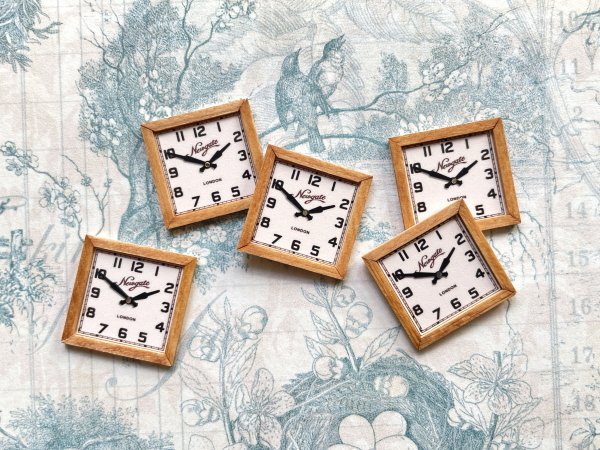 画像5: 壁掛け時計(レトロ/木枠） (5)